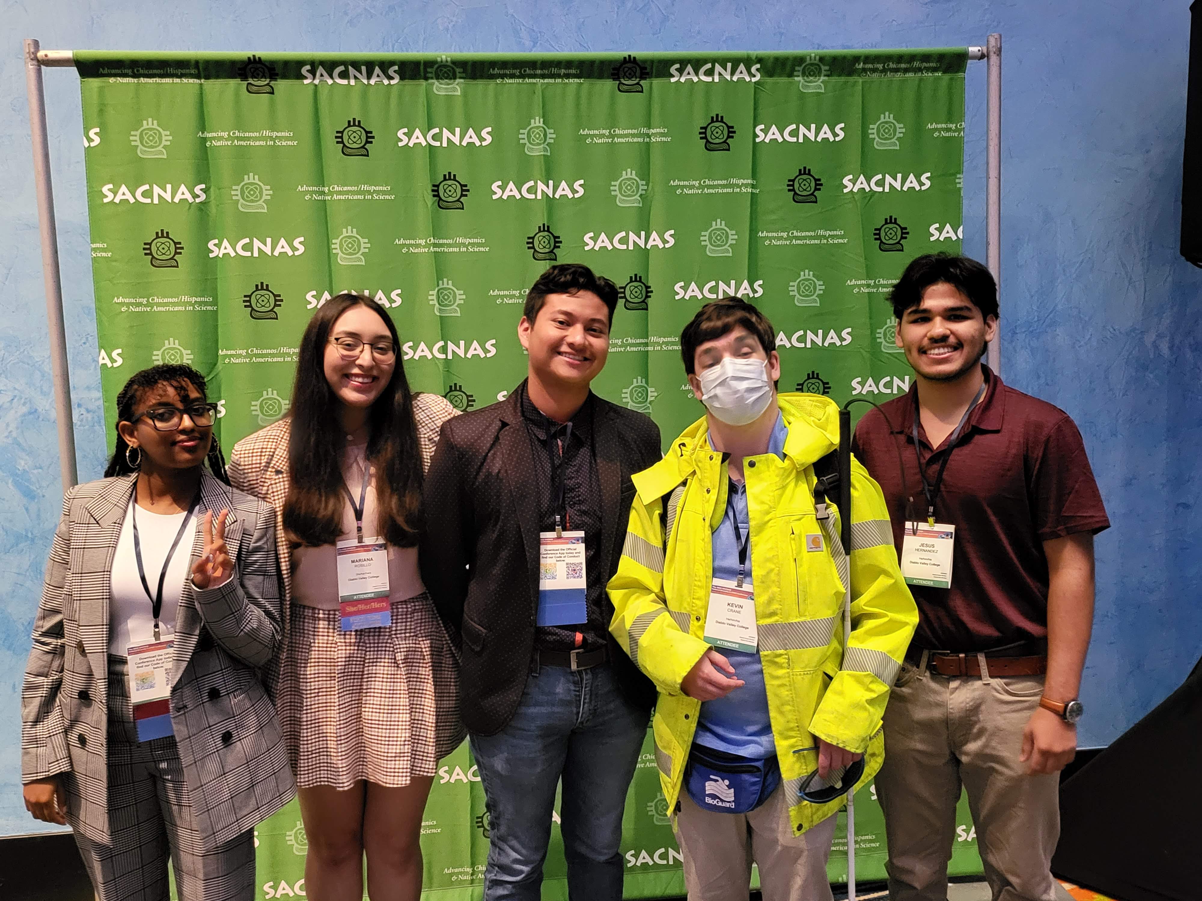 DVC students at SACNAS conference in Puerto Rico