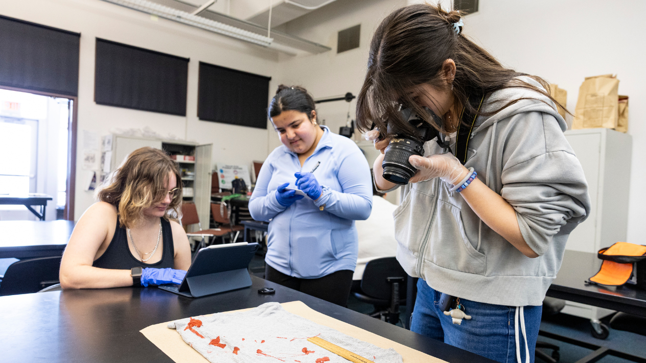 Students in CSI Lab