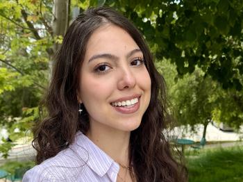 Bruna Araujo Biology Student